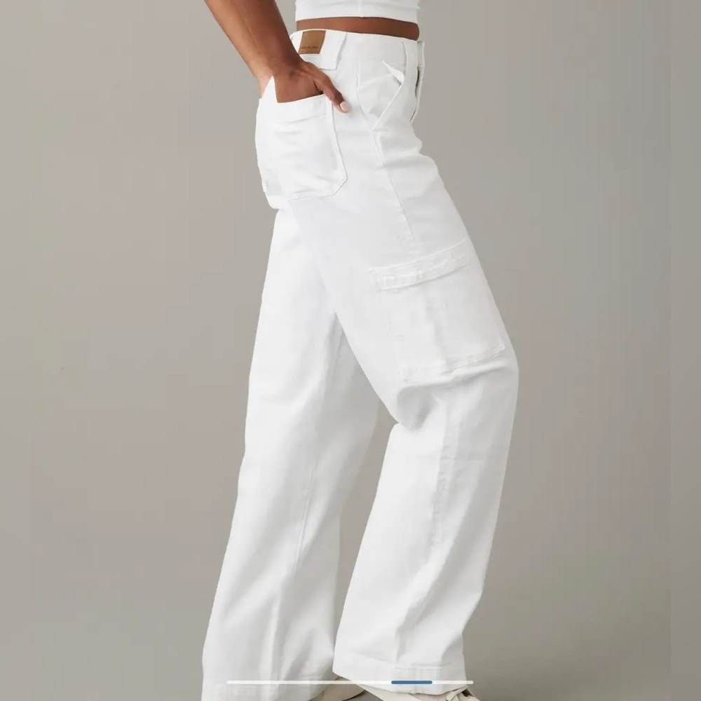 American Eagle Super High Rise Wide Leg Baggy White Cargo Jeans - Picture 3 of 9